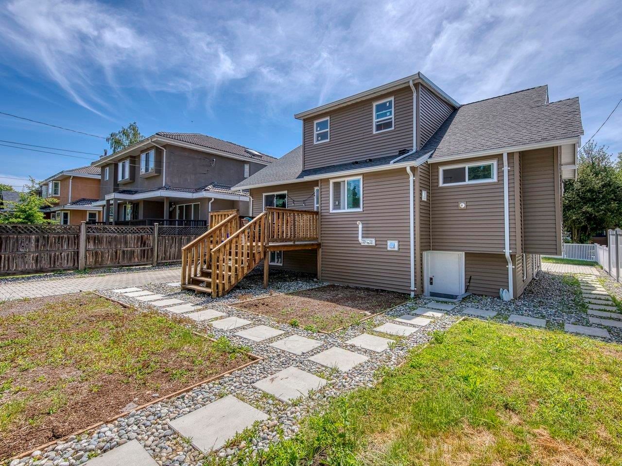 Listing Image 16