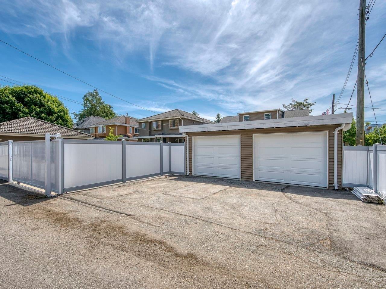 Listing Image 19