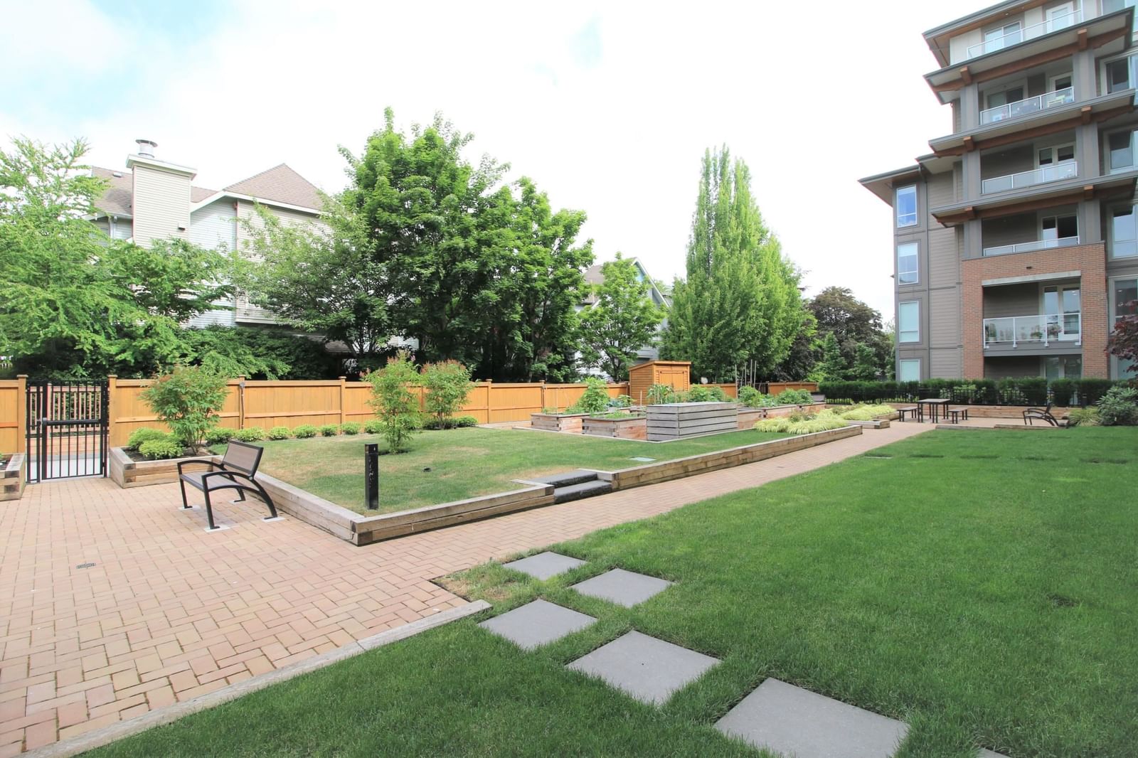 Listing Image 15