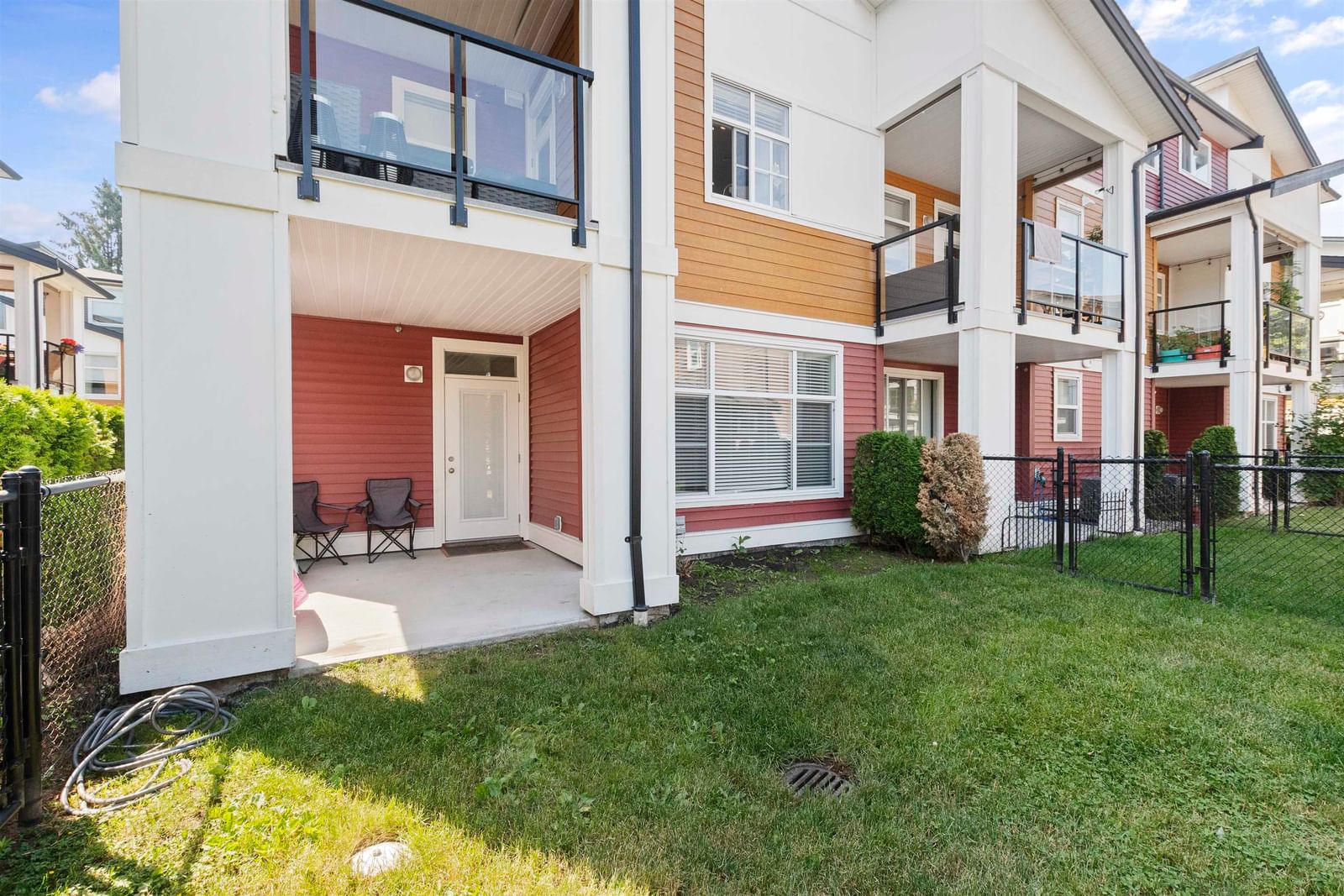 Listing Image 6