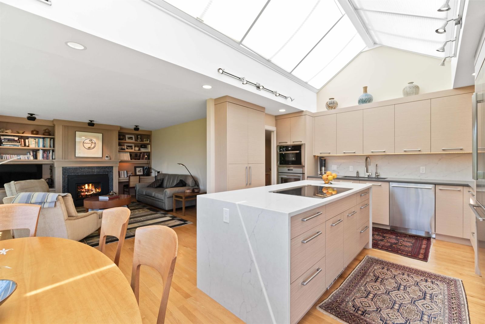 Listing Image 18