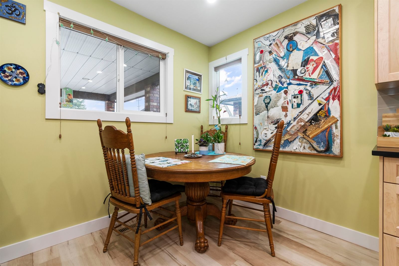 Listing Image 12