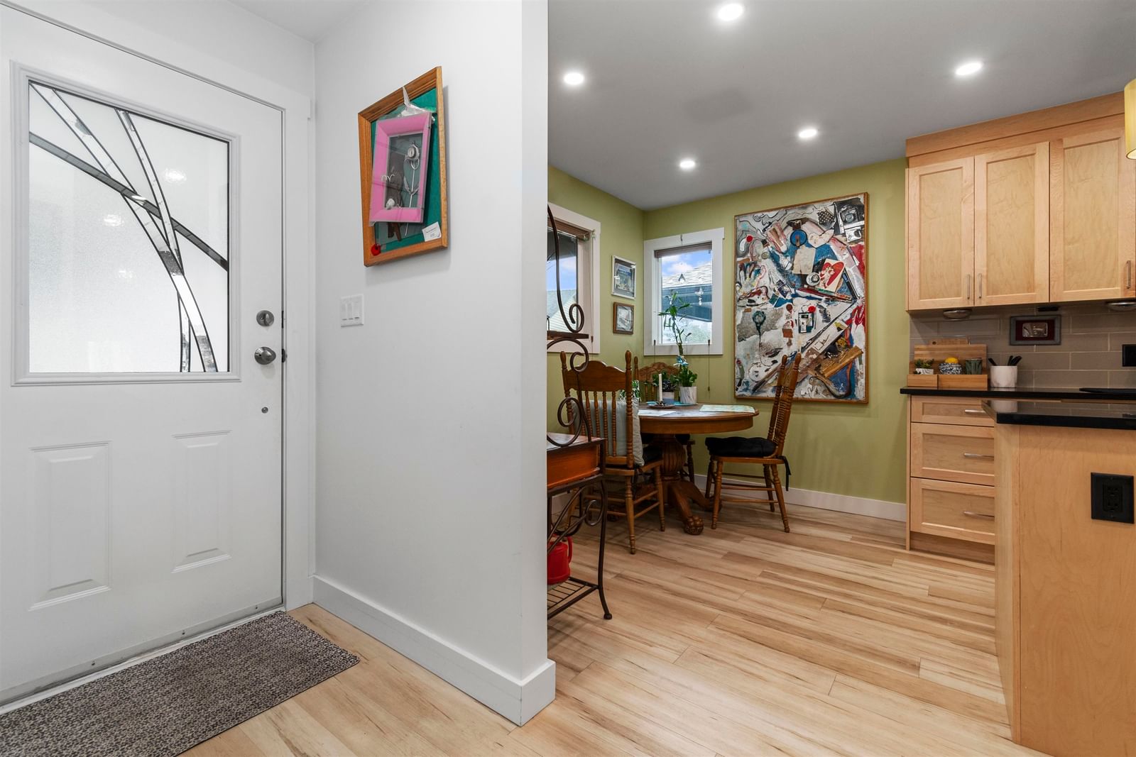 Listing Image 5