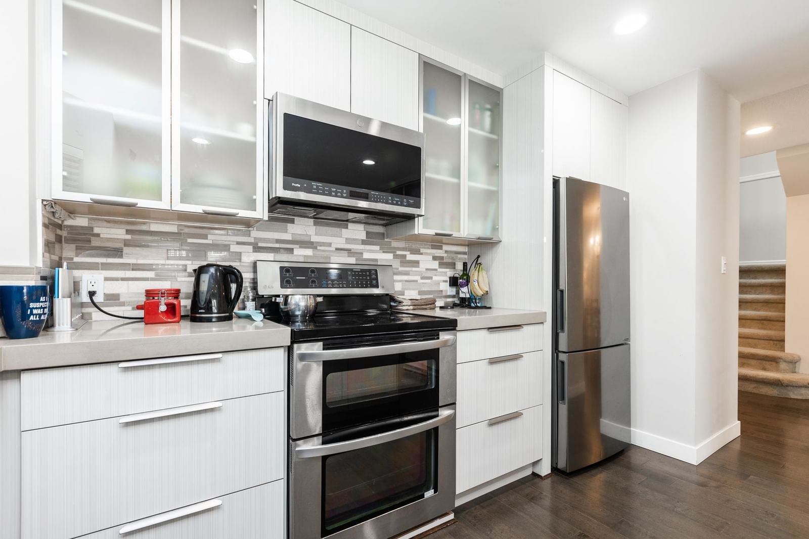 Listing Image 10