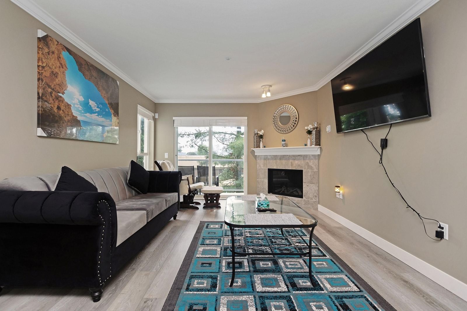 Listing Image 9