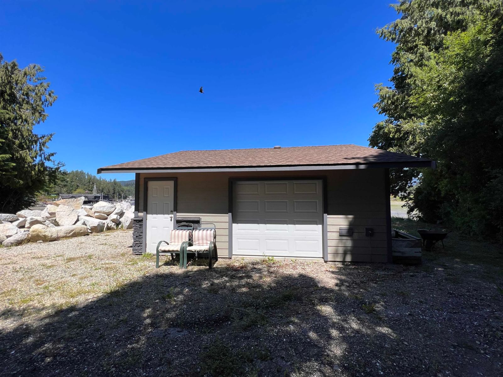 Listing Image 16