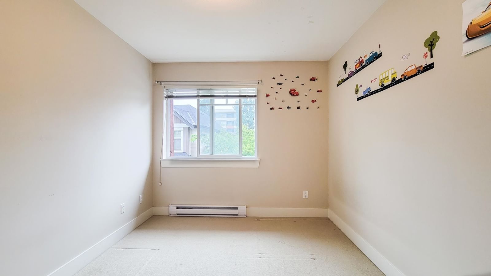 Listing Image 17