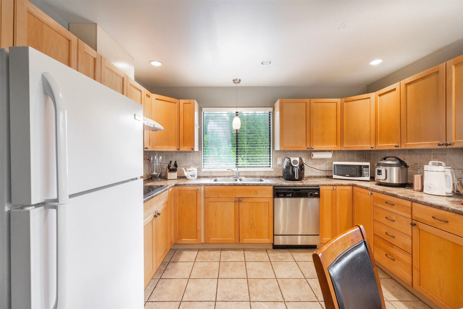 Listing Image 13