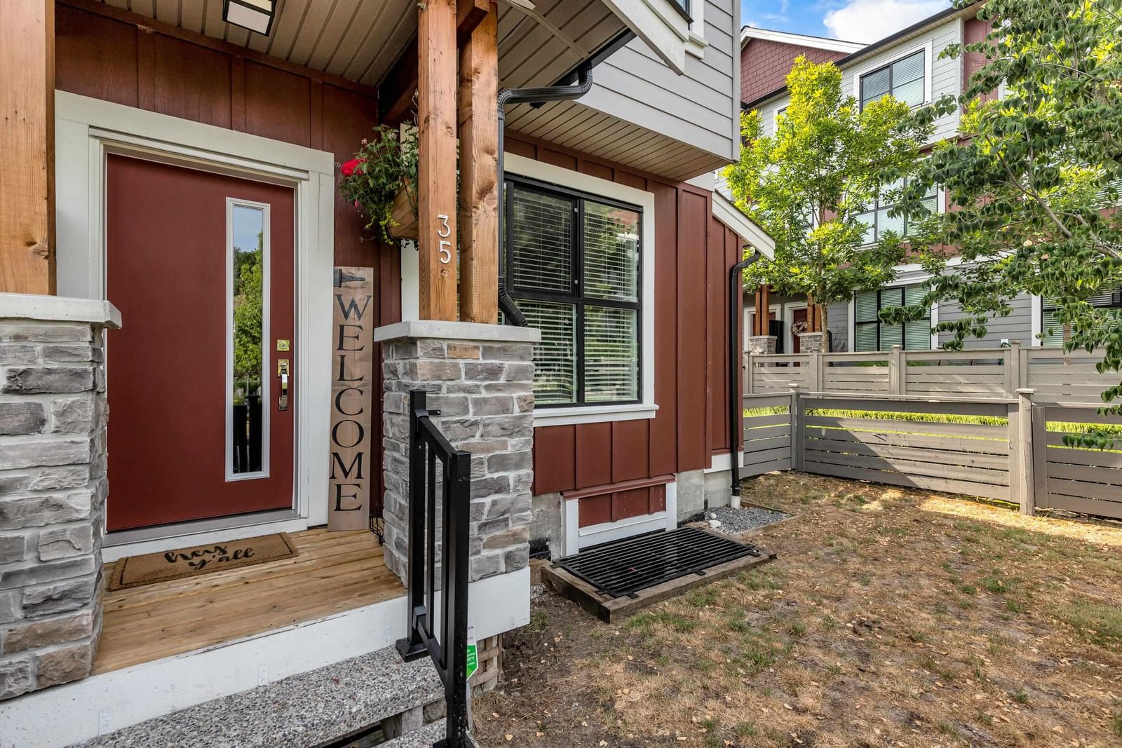 Listing Image 5