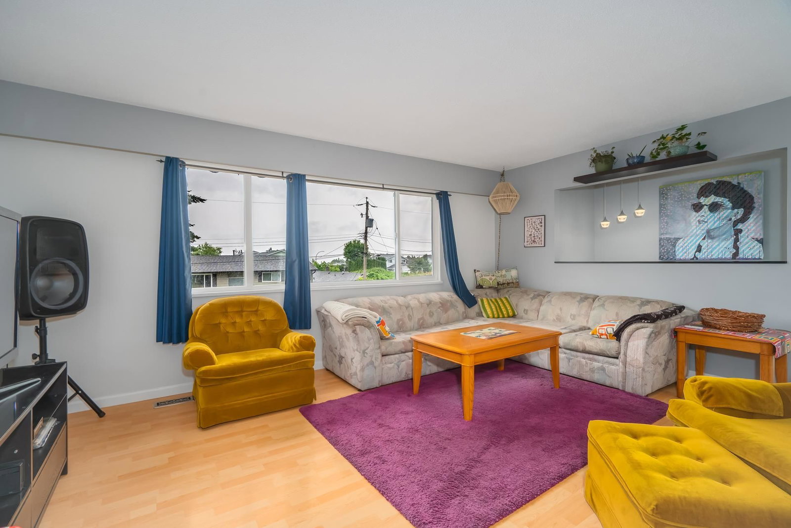 Listing Image 9