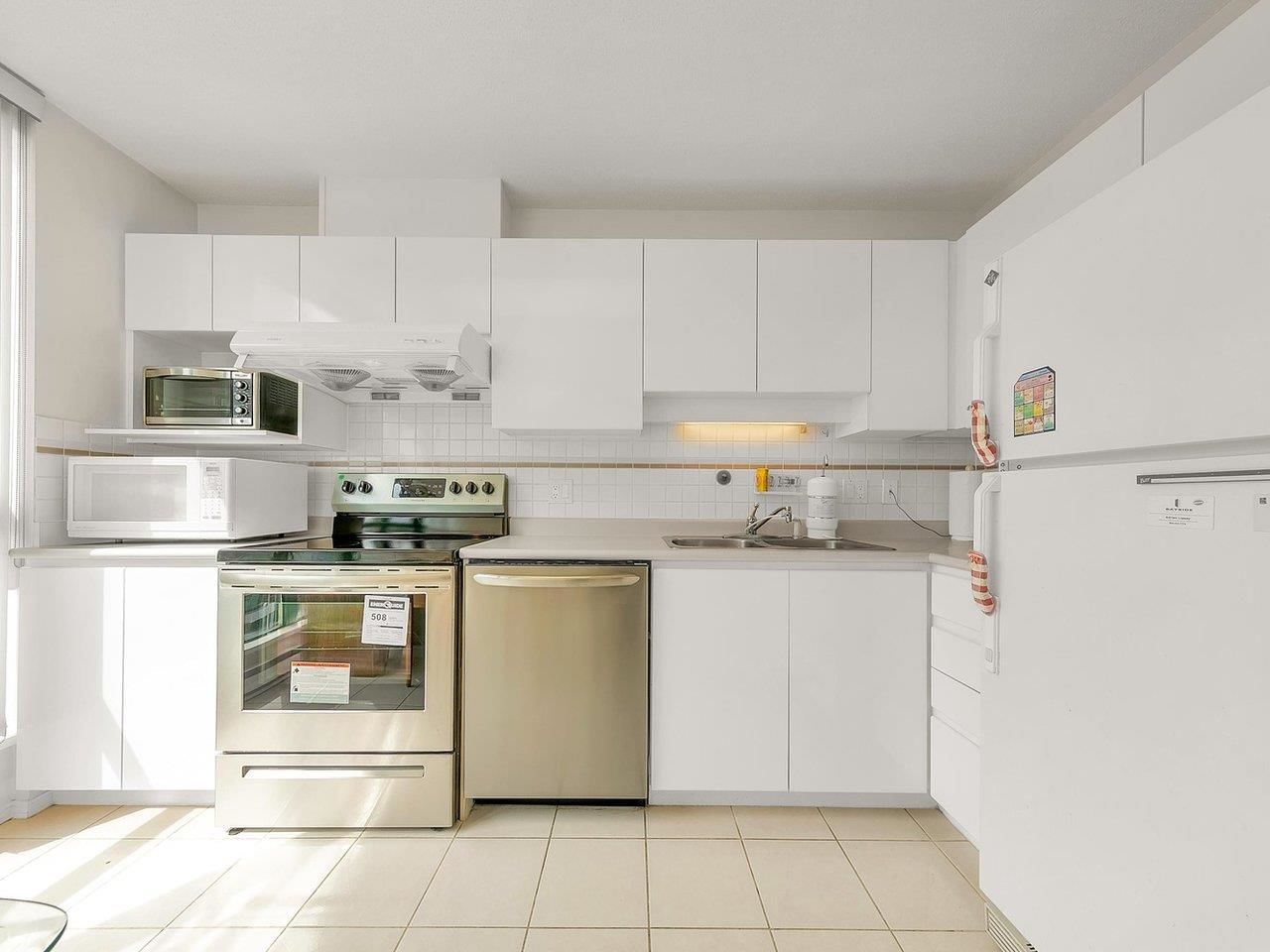 Listing Image 11