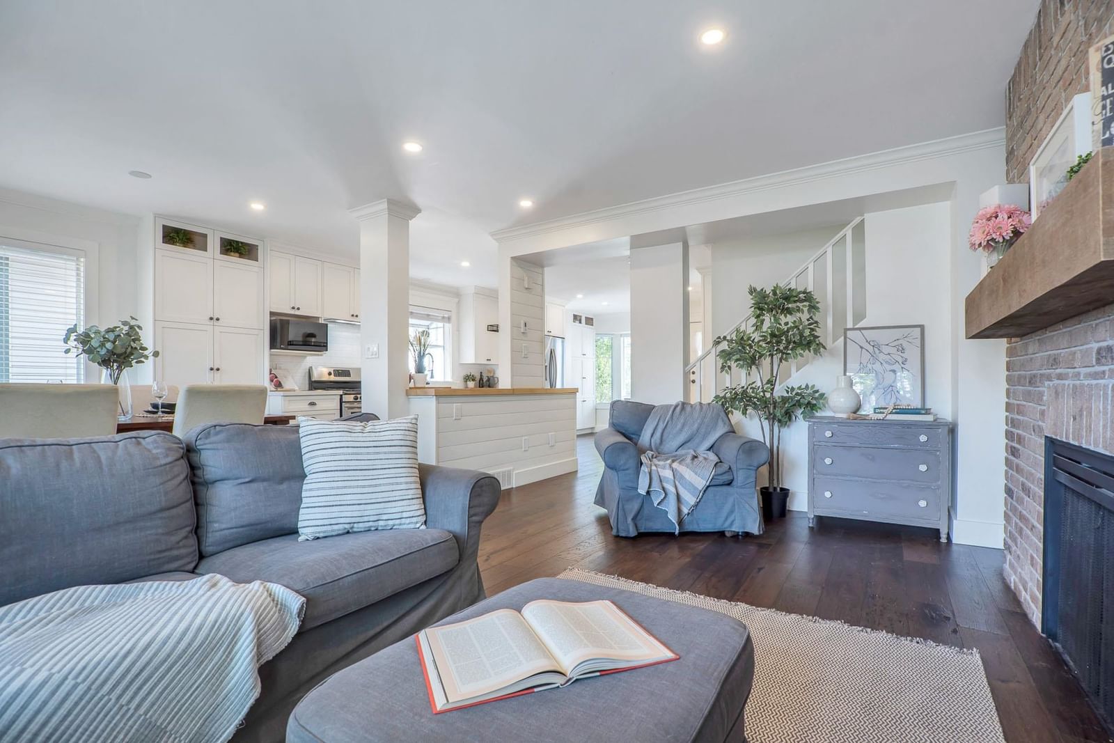 Listing Image 15