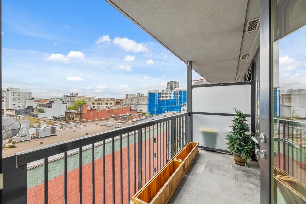 Listing Image 18