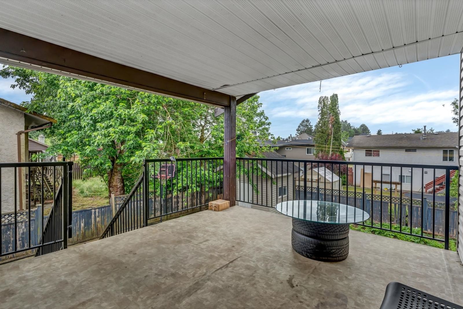 Listing Image 4