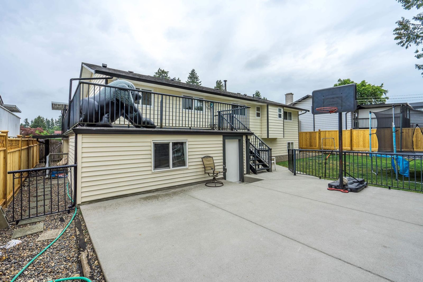 Listing Image 38