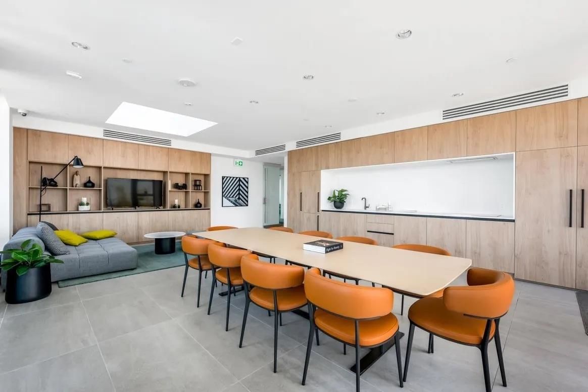 Listing Image 15