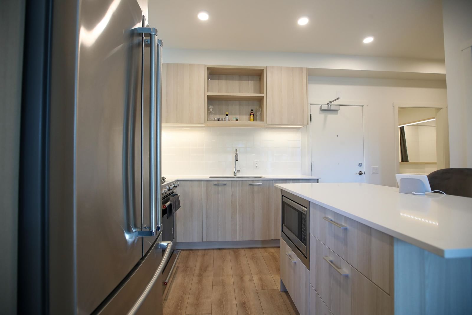 Listing Image 9