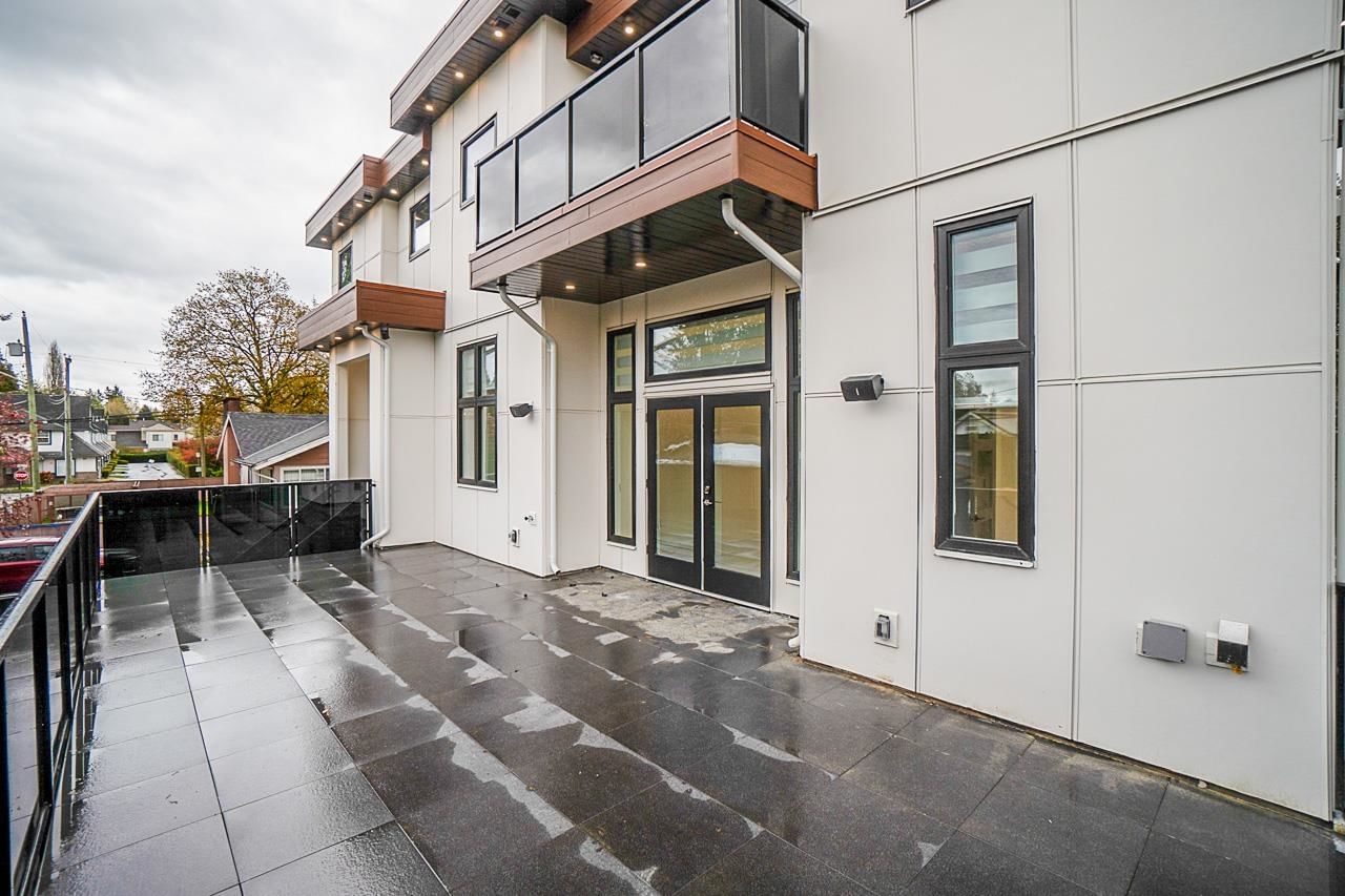Listing Image 11