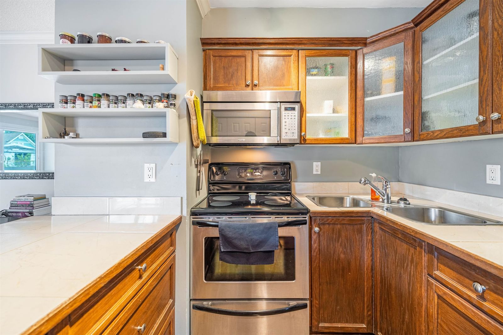 Listing Image 12