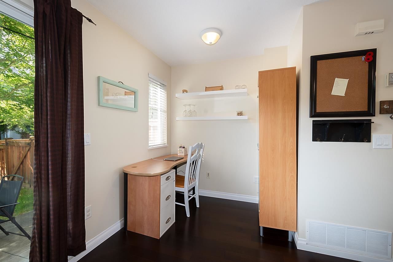Listing Image 12