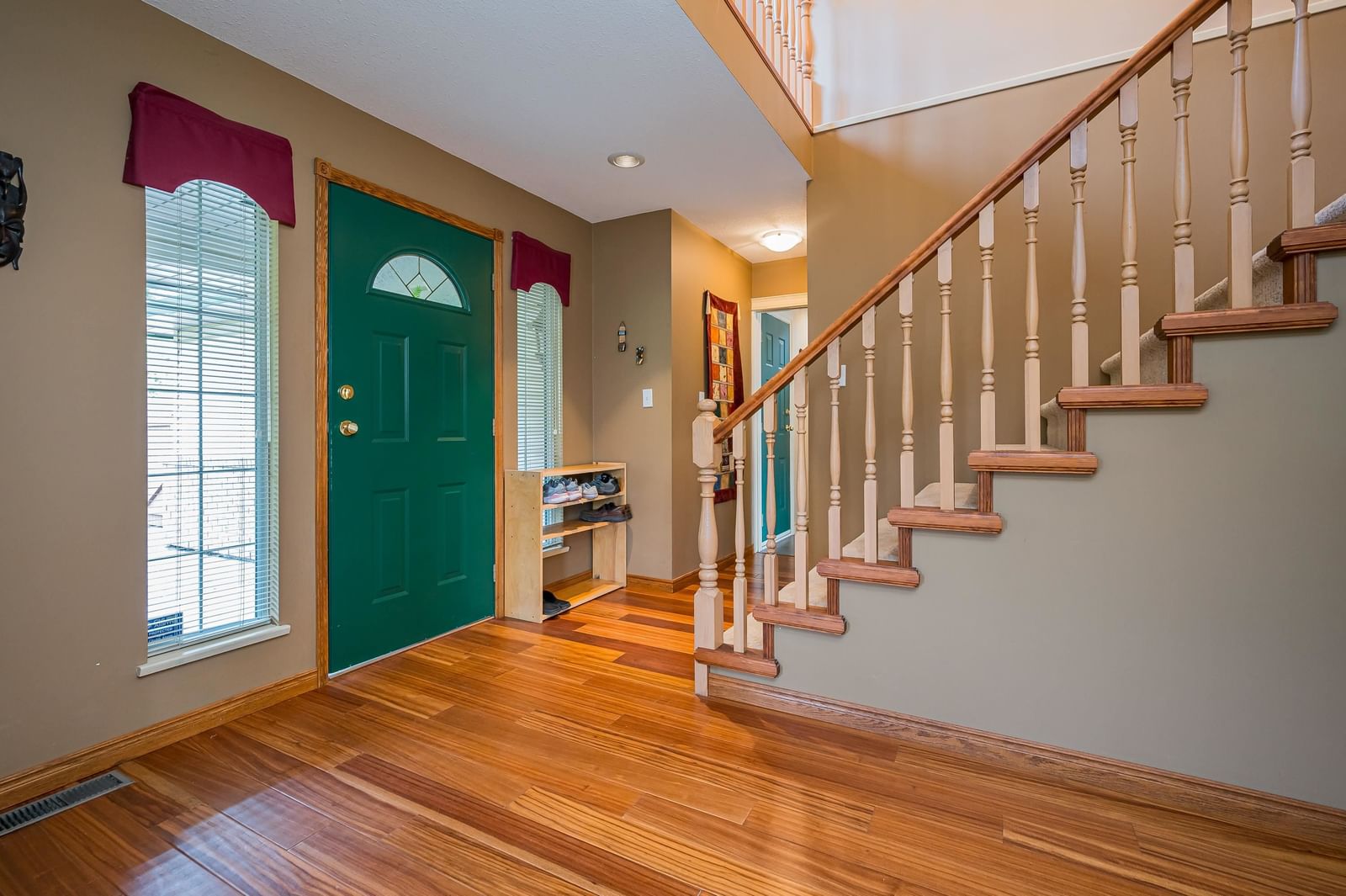 Listing Image 9