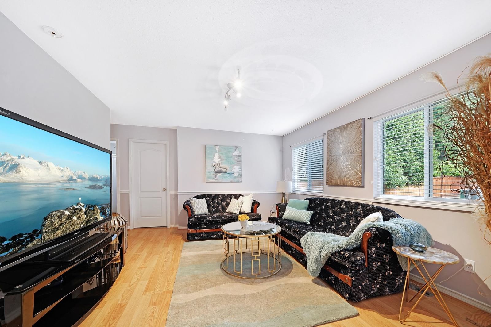 Listing Image 20