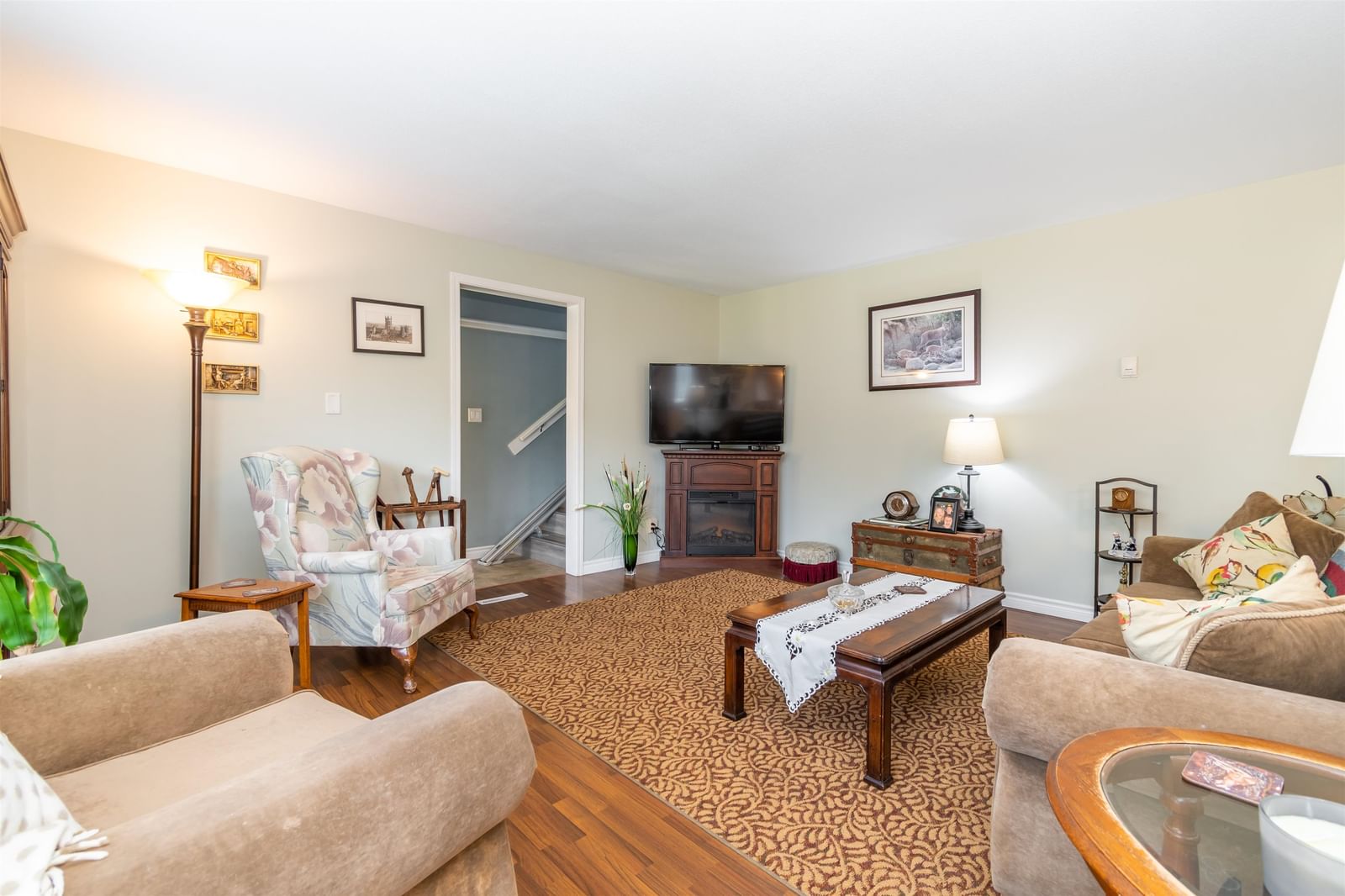Listing Image 17
