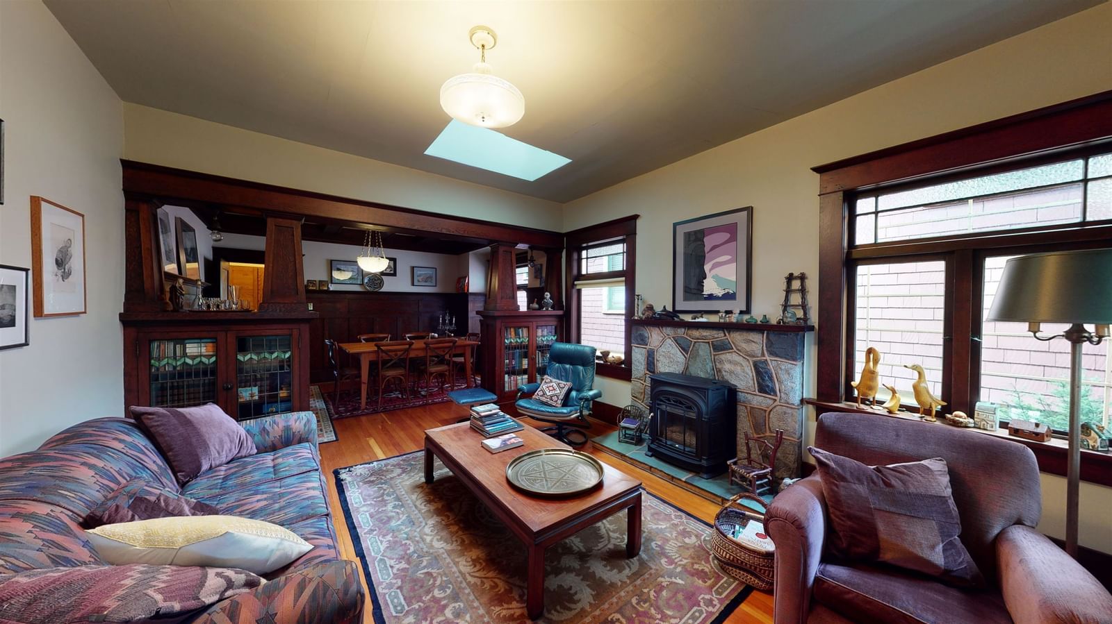 Listing Image 3