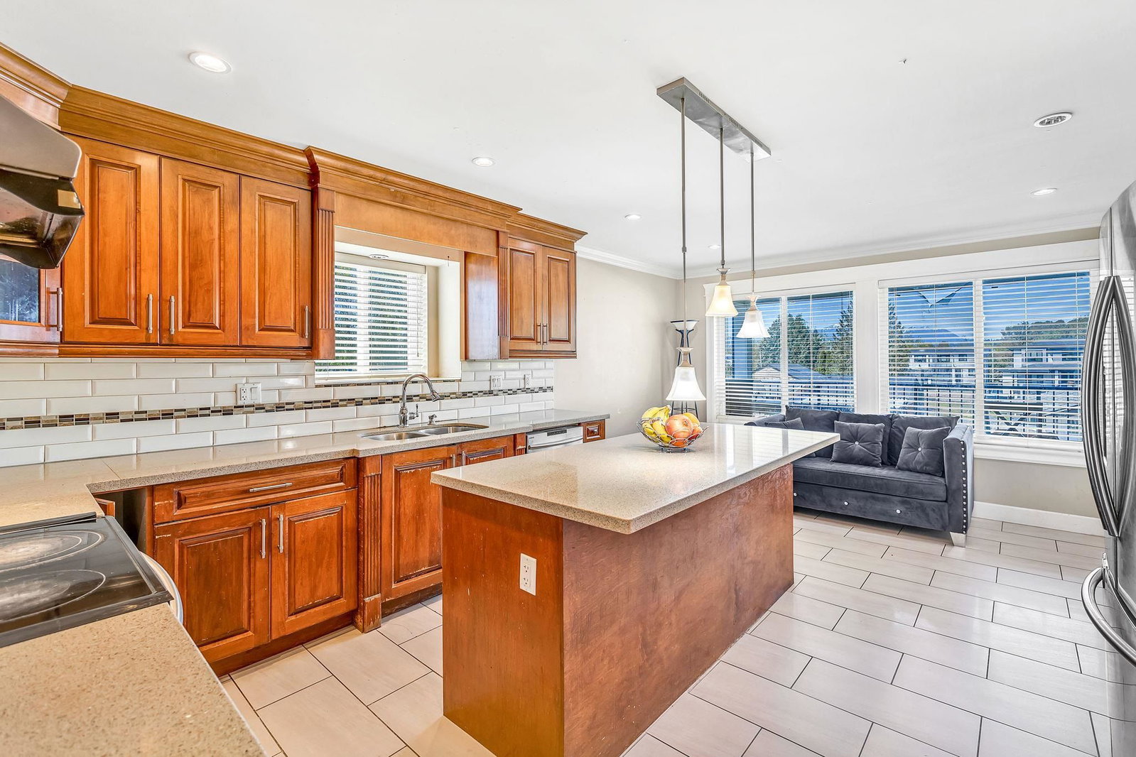 Listing Image 19