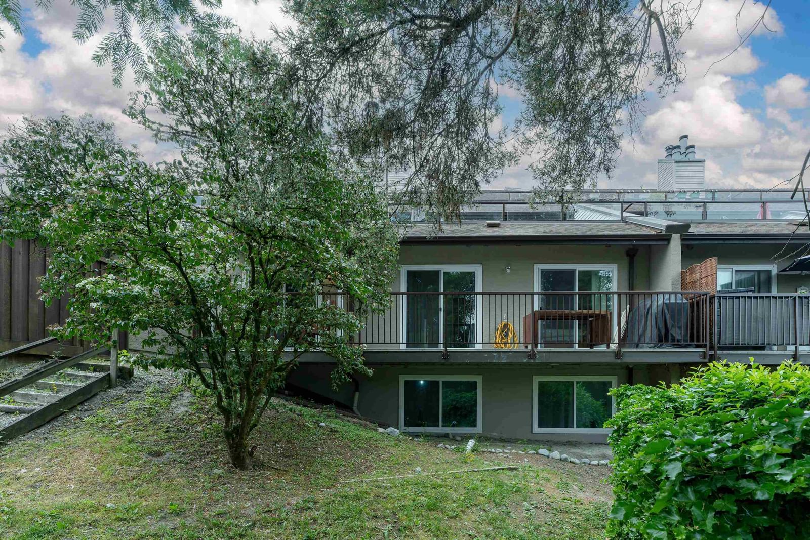 Listing Image 17