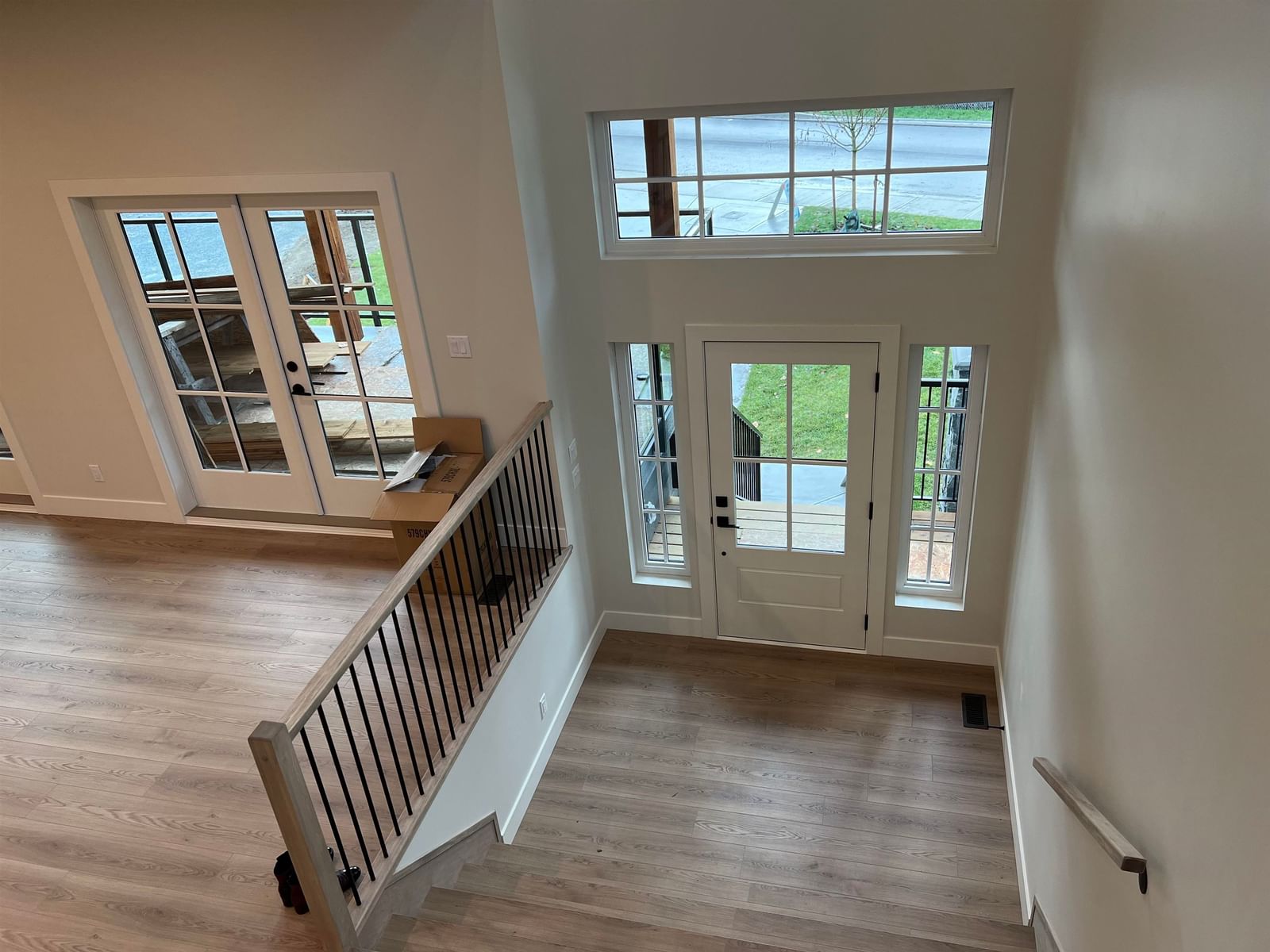 Listing Image 9