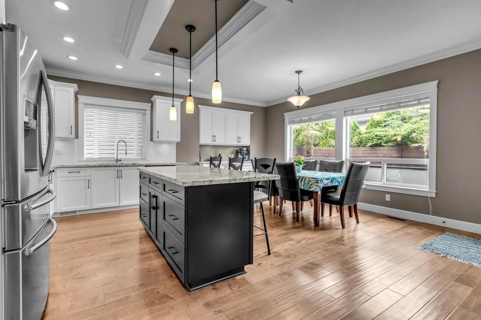 Listing Image 9