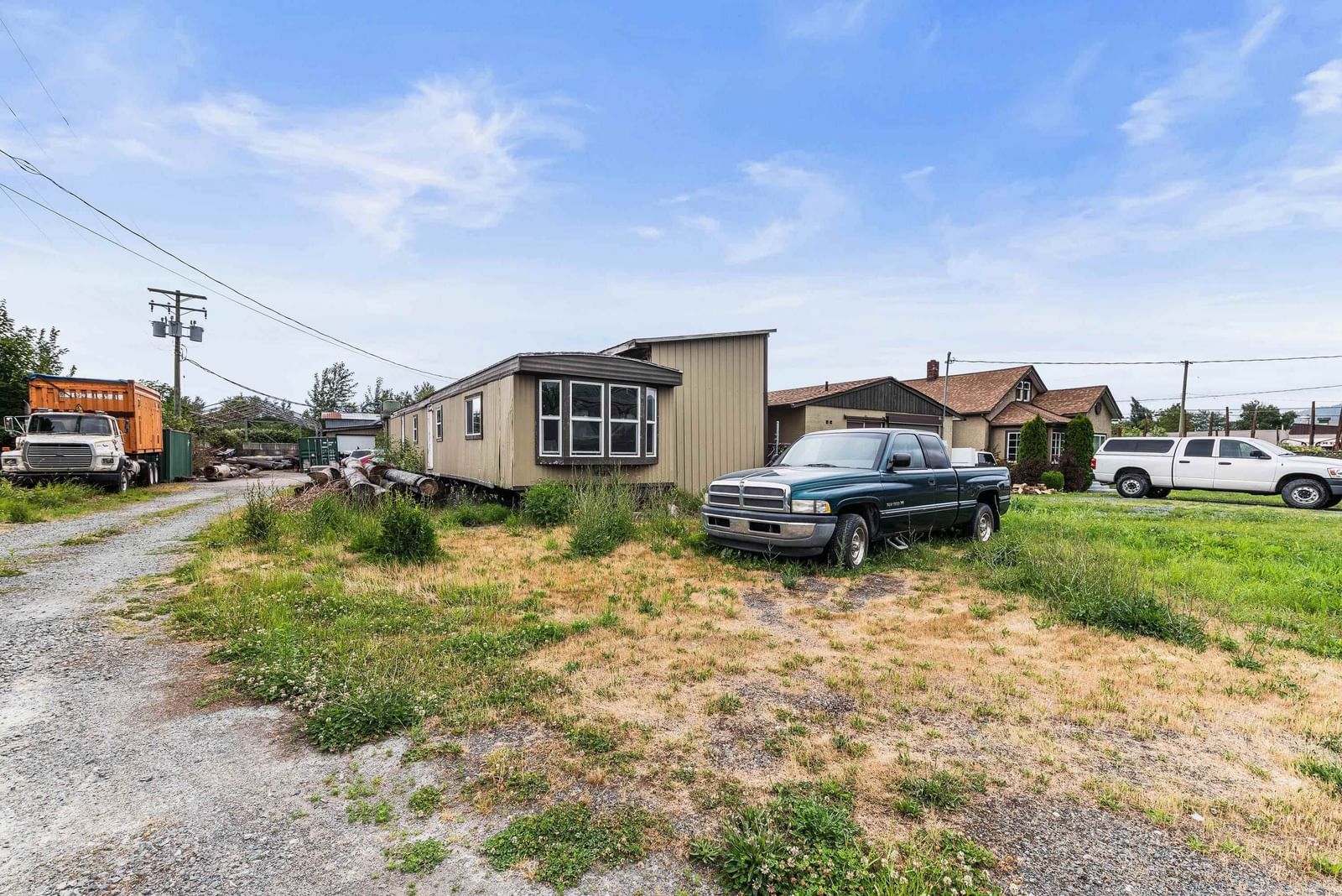 Listing Image 5