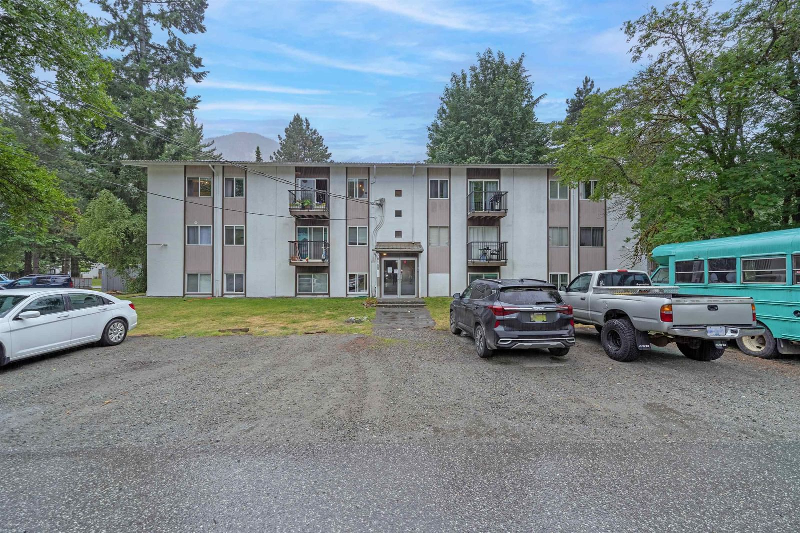 Listing Image 23