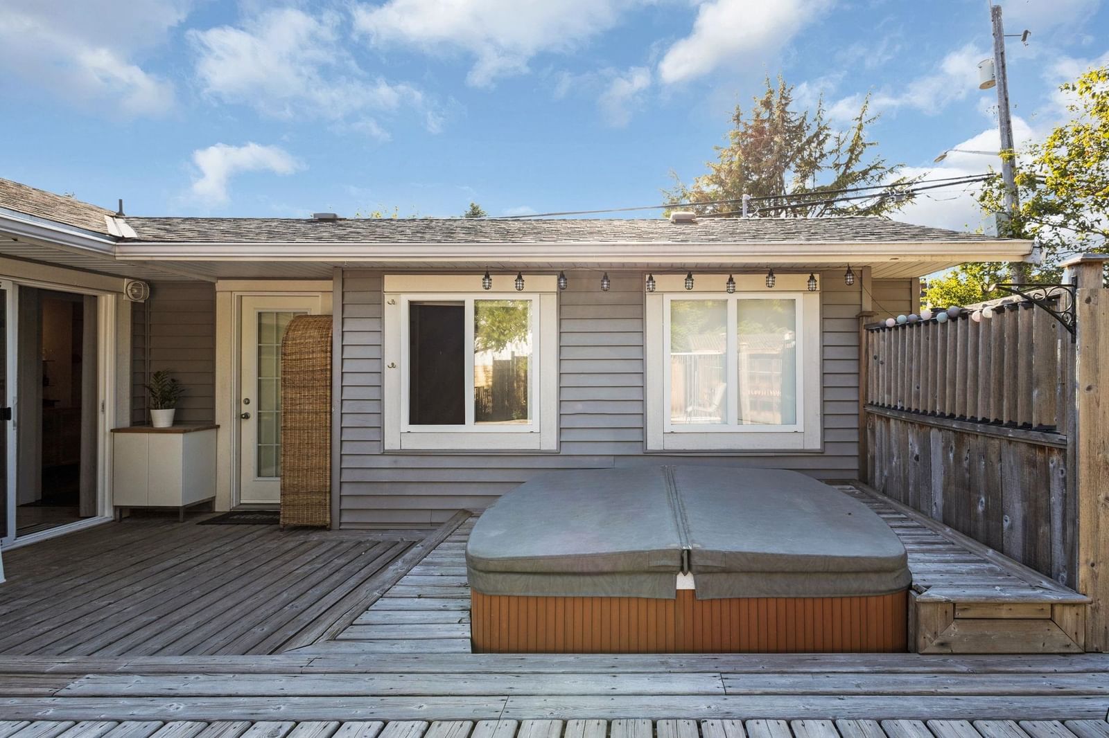 Listing Image 18
