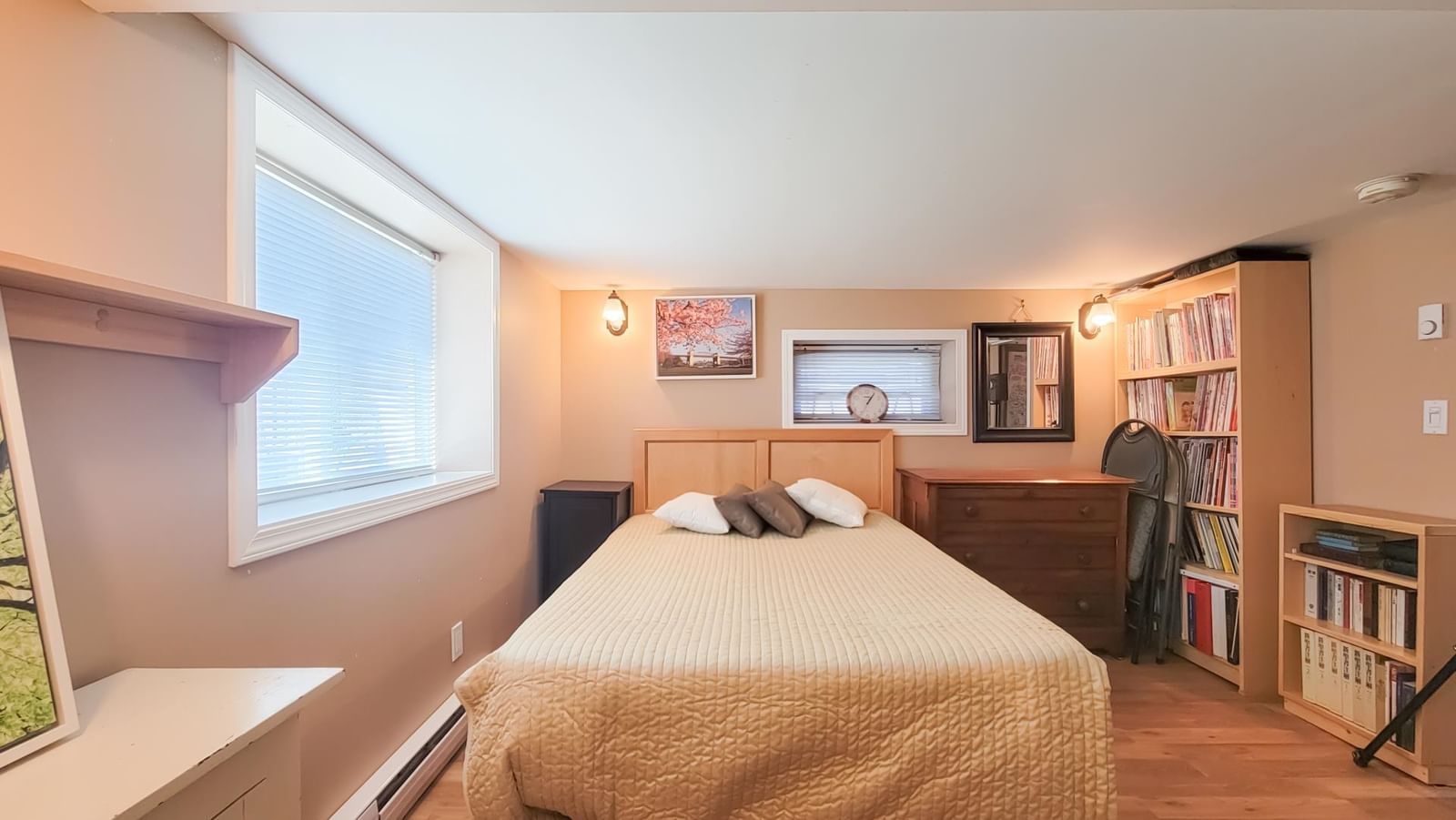 Listing Image 16