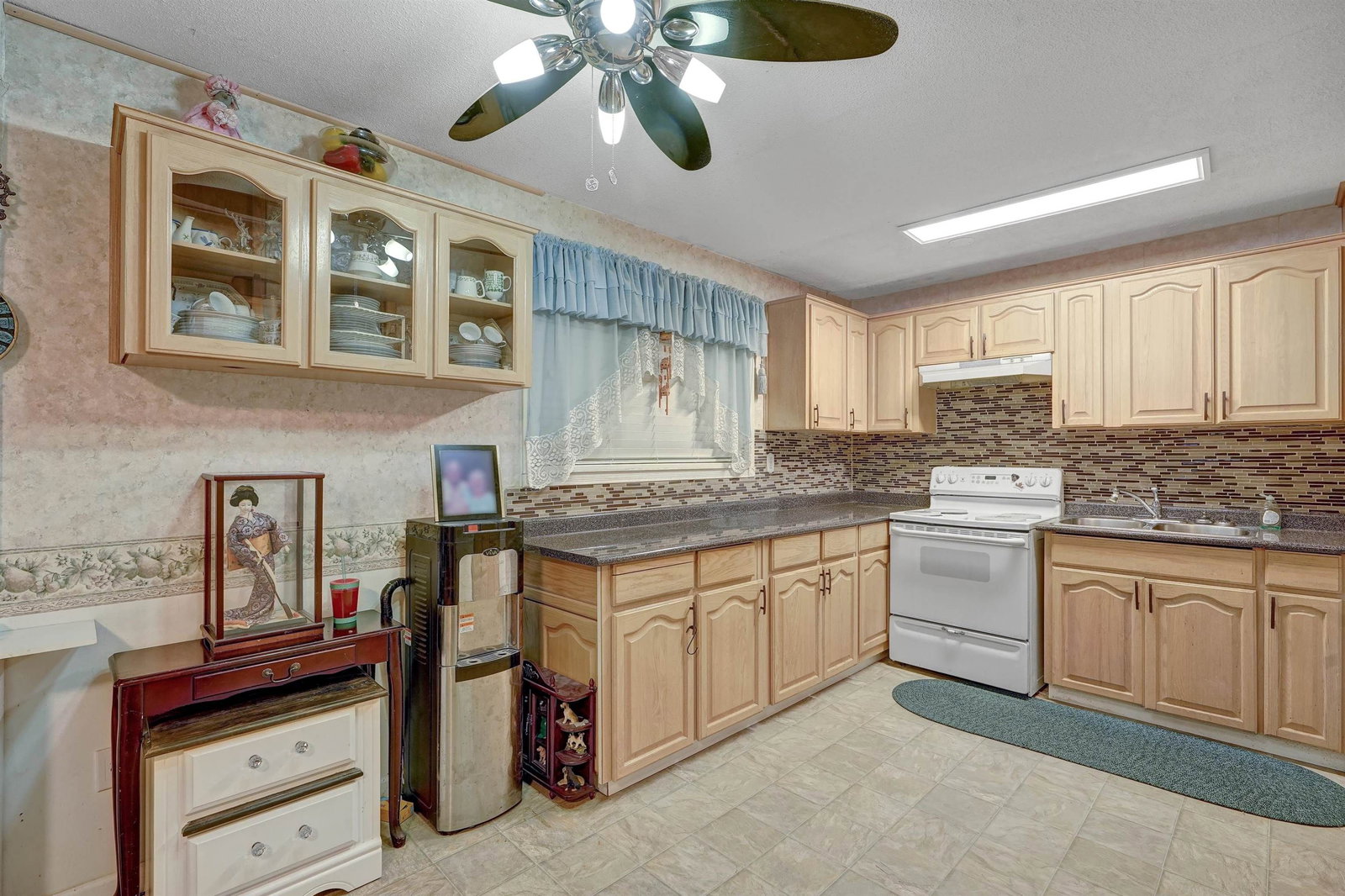 Listing Image 25