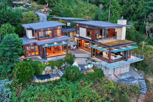 1012 Marine Drive
