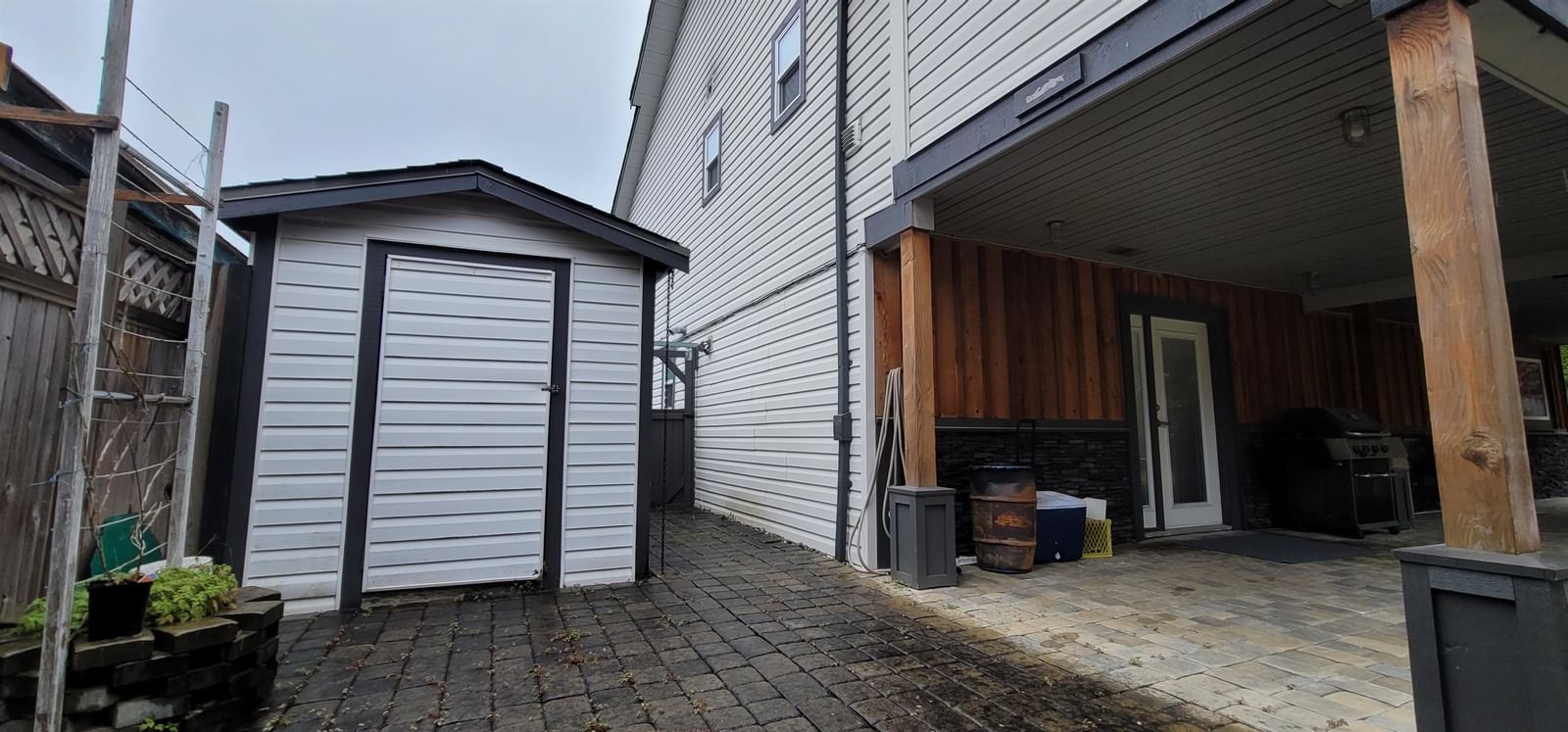 Listing Image 12