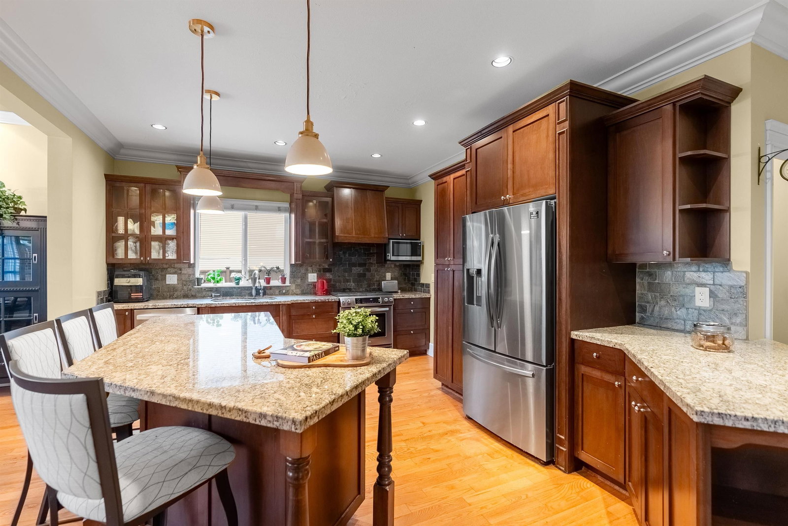 Listing Image 15