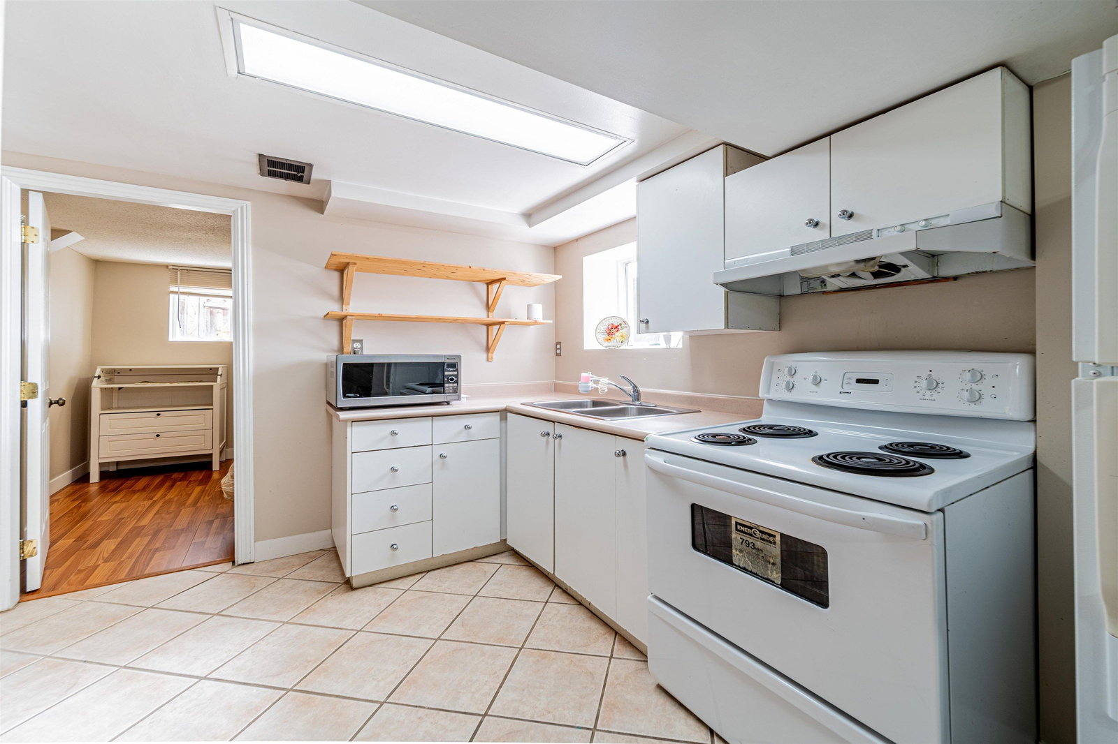 Listing Image 20