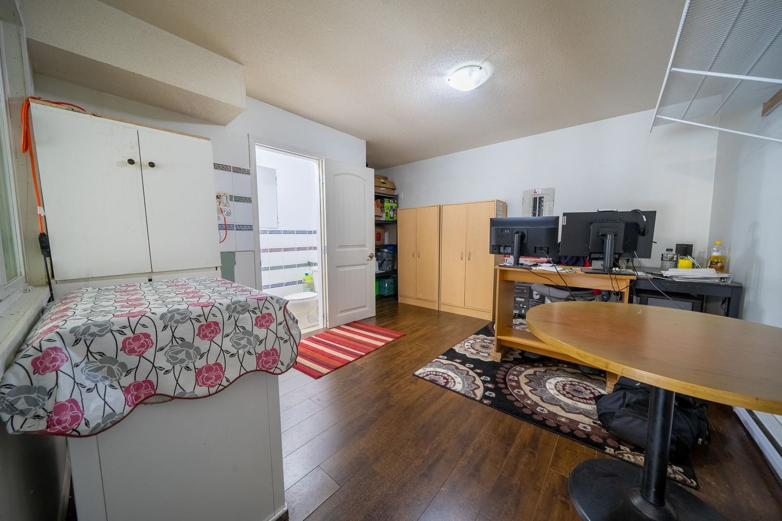 Listing Image 18