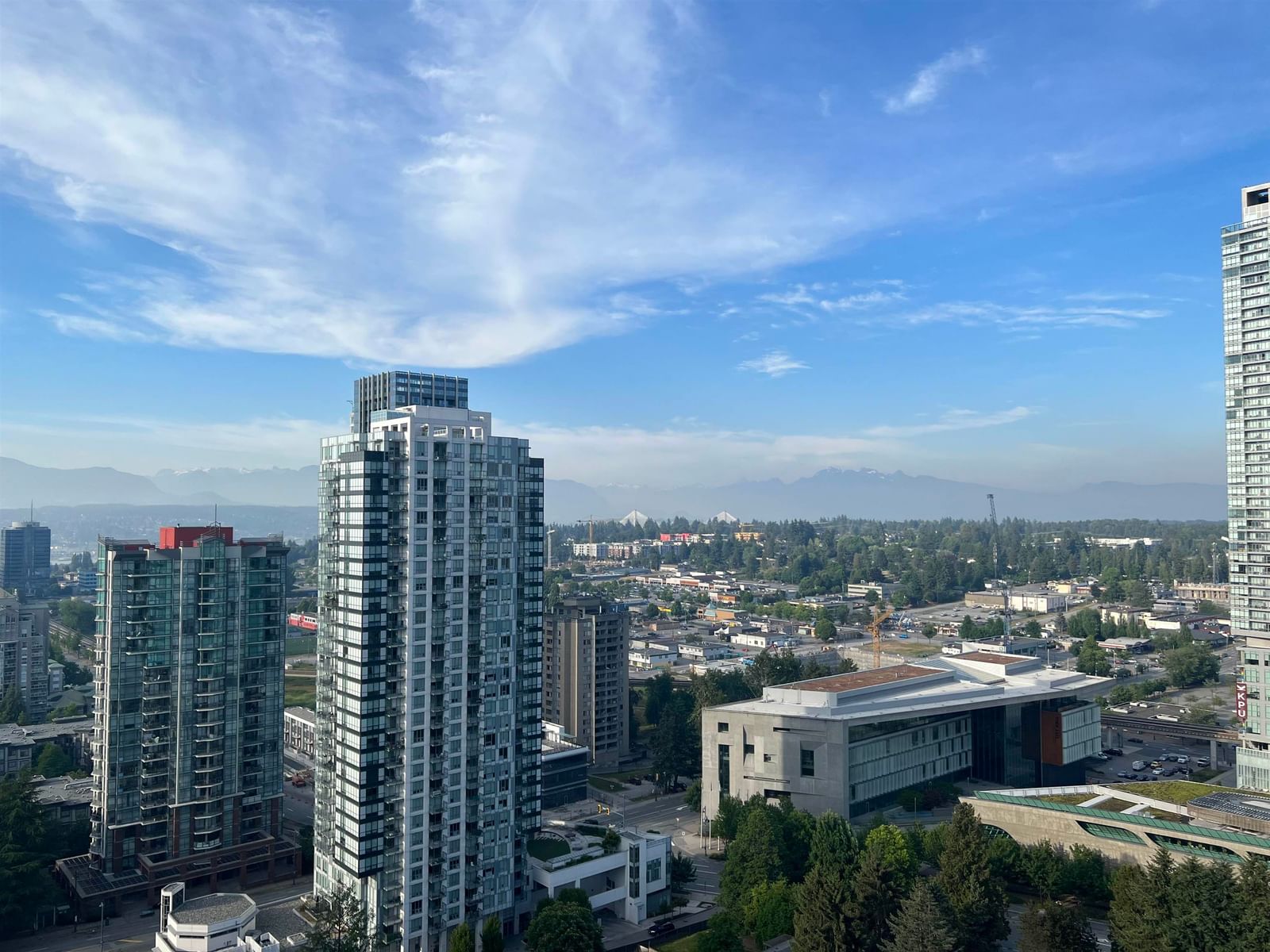 Listing Image 10