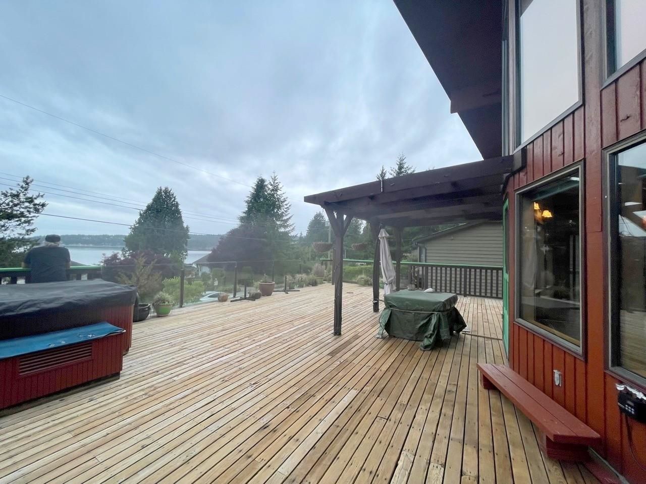 Listing Image 14