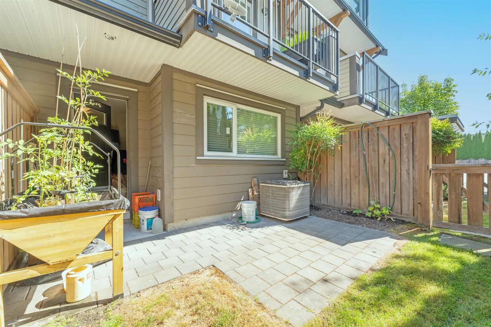 Listing Image 16