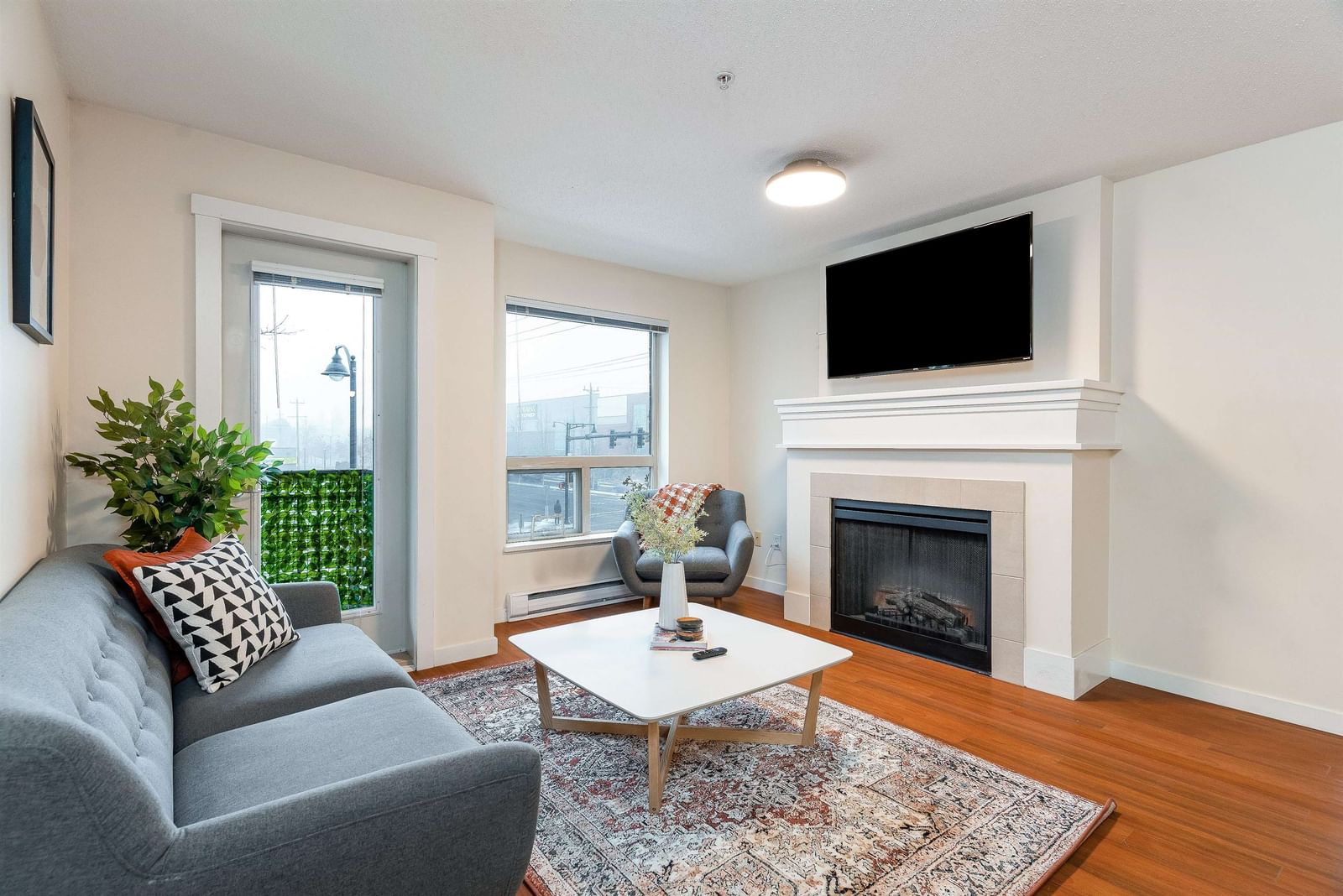 Listing Image 12