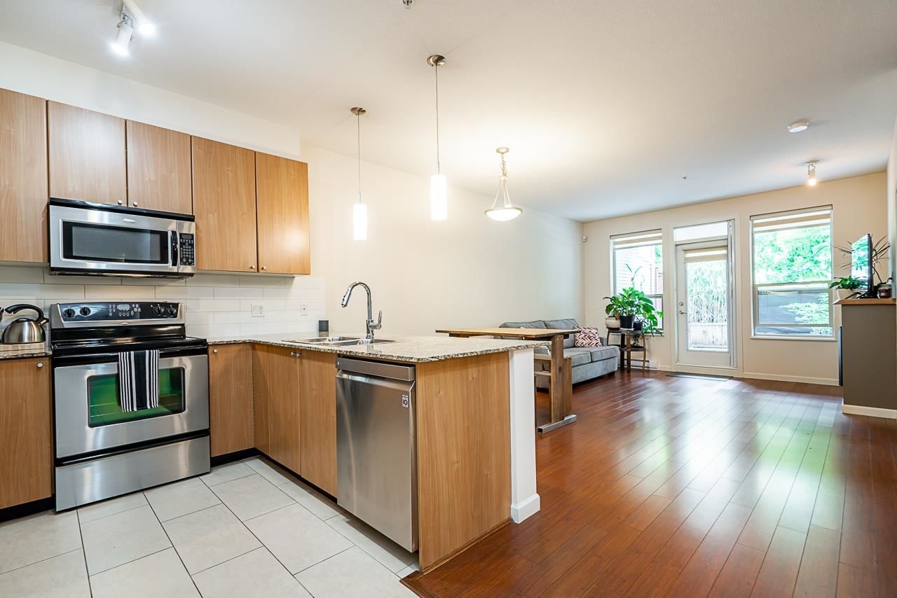 Listing Image 9