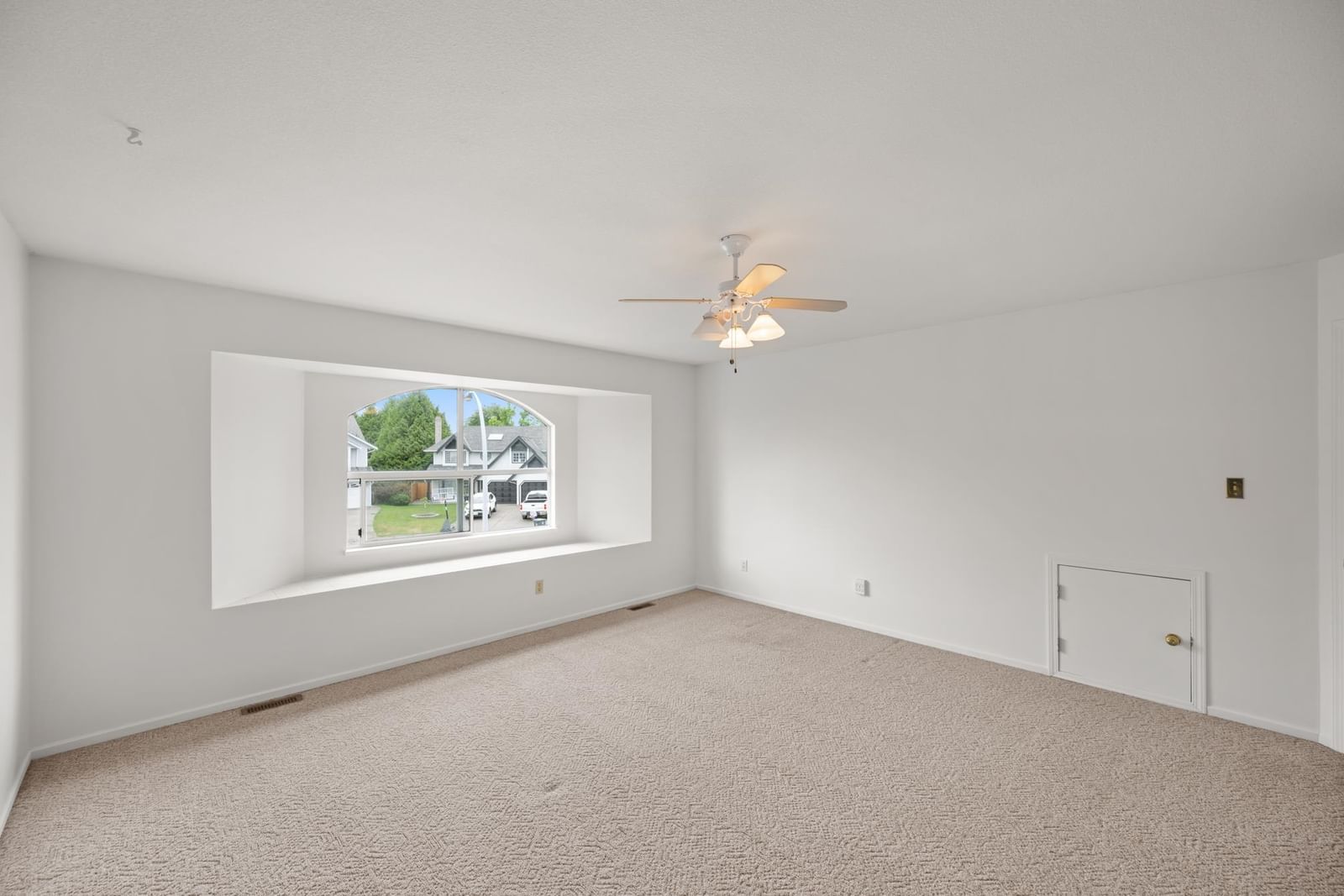 Listing Image 24