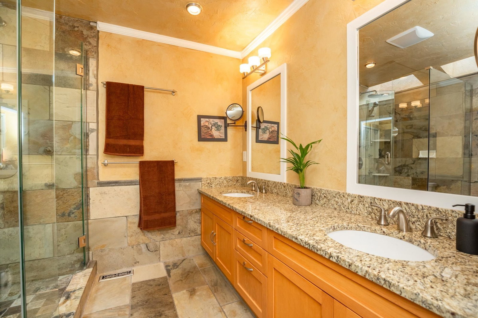 Listing Image 30