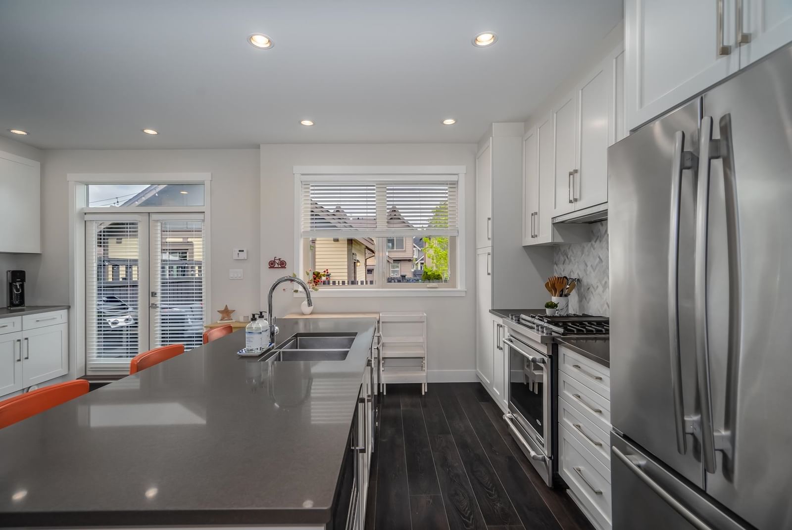 Listing Image 13